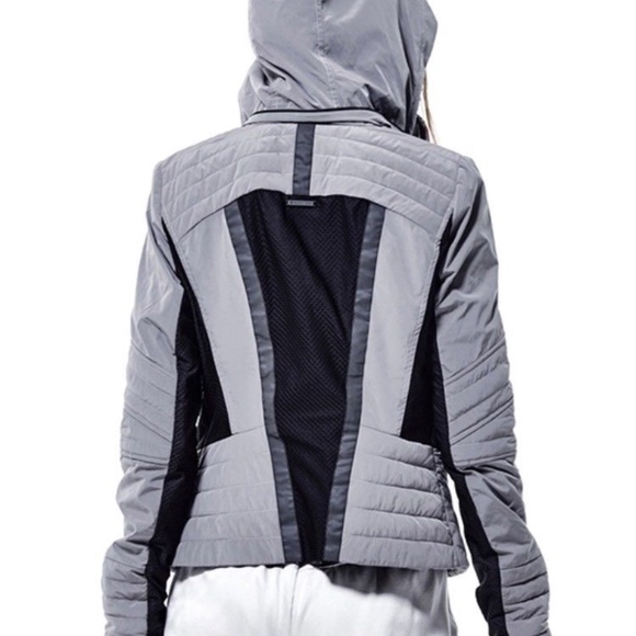 Blanc Noir Grey Reflective Windbreaker NWOT - Picture 2 of 8